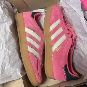 Cute Classy Pink Adidas Originals Gazelle women sneakers